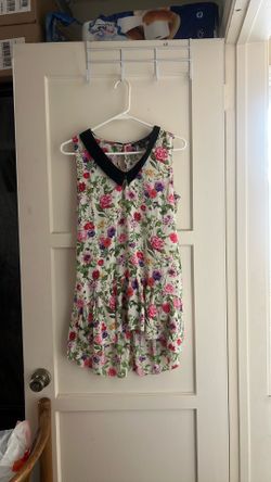 Floral Peter Pan Collar Dress – Size Medium 🌸