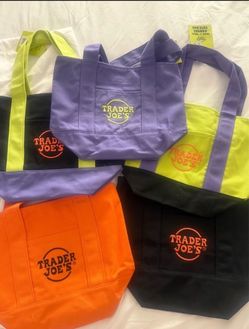 Trader Joe’s mini totes new edition