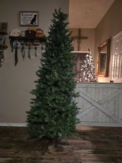 7.5 ft Christmas tree lights dont work