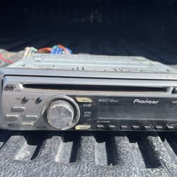 Pioneer Cd MP3 Car Radio With Remote