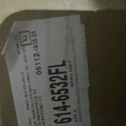 Brand new Homestar 6-Drawer Dresser (in box)
