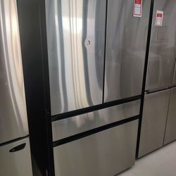 New Samsung
Bespoke 29 cu. ft. Standard Depth 4-Door French Door Smart Refrigerator in Stainless Ste