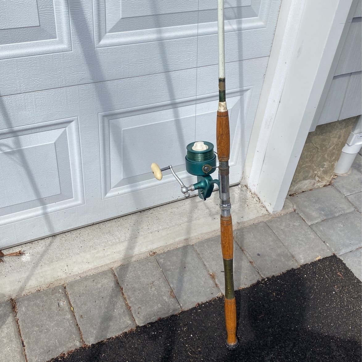 Fishing Pole For Adult Shakespeare Pole Penn Reel With Fishing Line On Reel  50.00 Firm for Sale in Phoenix, AZ - OfferUp