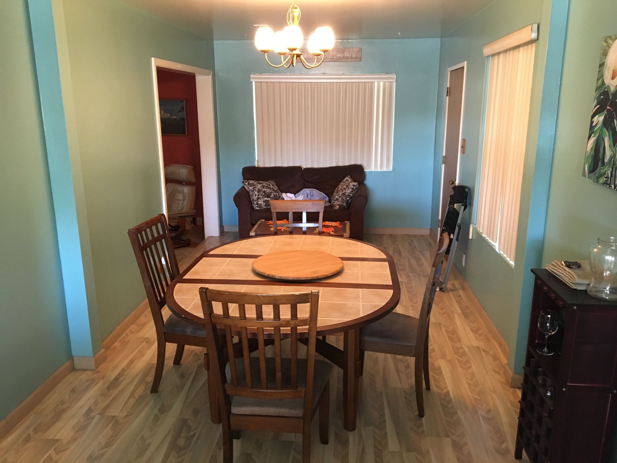 Kitchen Table And Chairs
