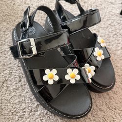 Kids sandals