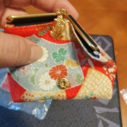 JEWERLY RED CLOTH HOLDERS ( SNAPS & ZIPS).   $3.99 EACH   PICK ⛏️ UP ONLY