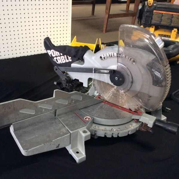 Porter Cable 10” Compound Mitre Saw 439711 2J for Sale in Rockford, IL