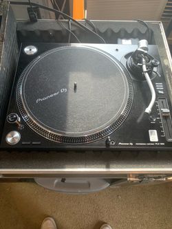 PLX 1000 turntables