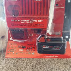 Milwaukee 48-59-1850 M18 REDLITHIUM XC 5.0Ah Battery & Charger Starter Kit