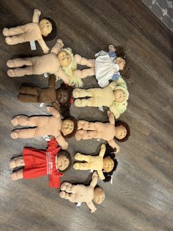 Lot Of 1982 Cabbage Patch Dolls