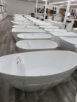 Bathtub,freestanding