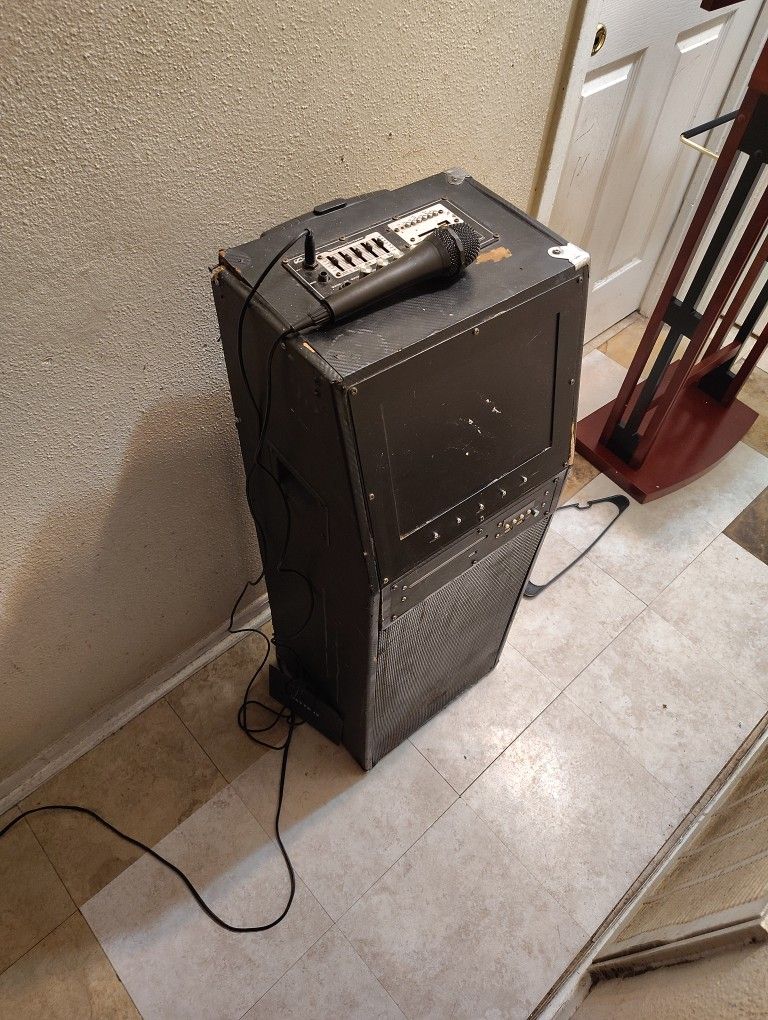 Karaoke Machine Throw Back