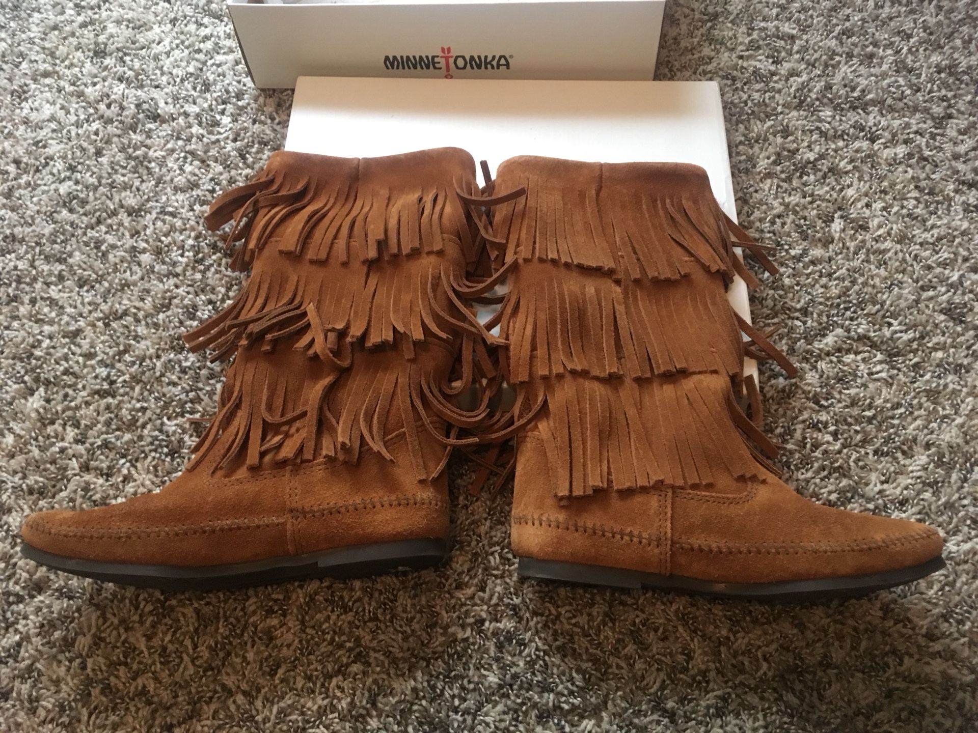 Minnentoka Layer Fringe Boots