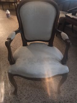 Antique chair Good Condition 
