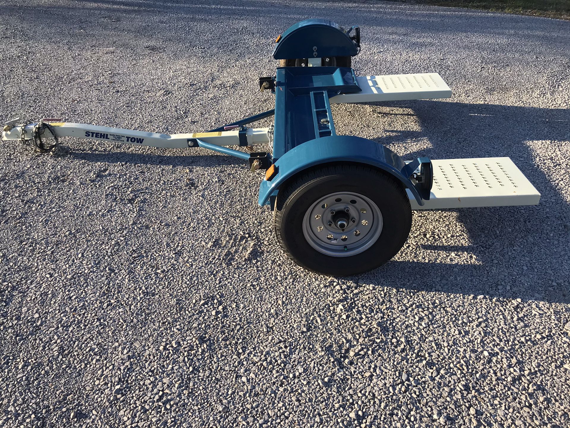 Stehl Tow Car Dolly - Used 1 time