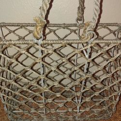 Nautical bottle Holder