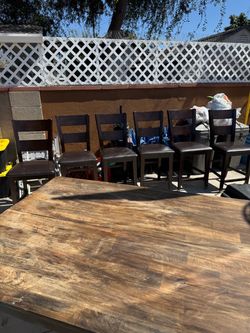Dinning table and chairs