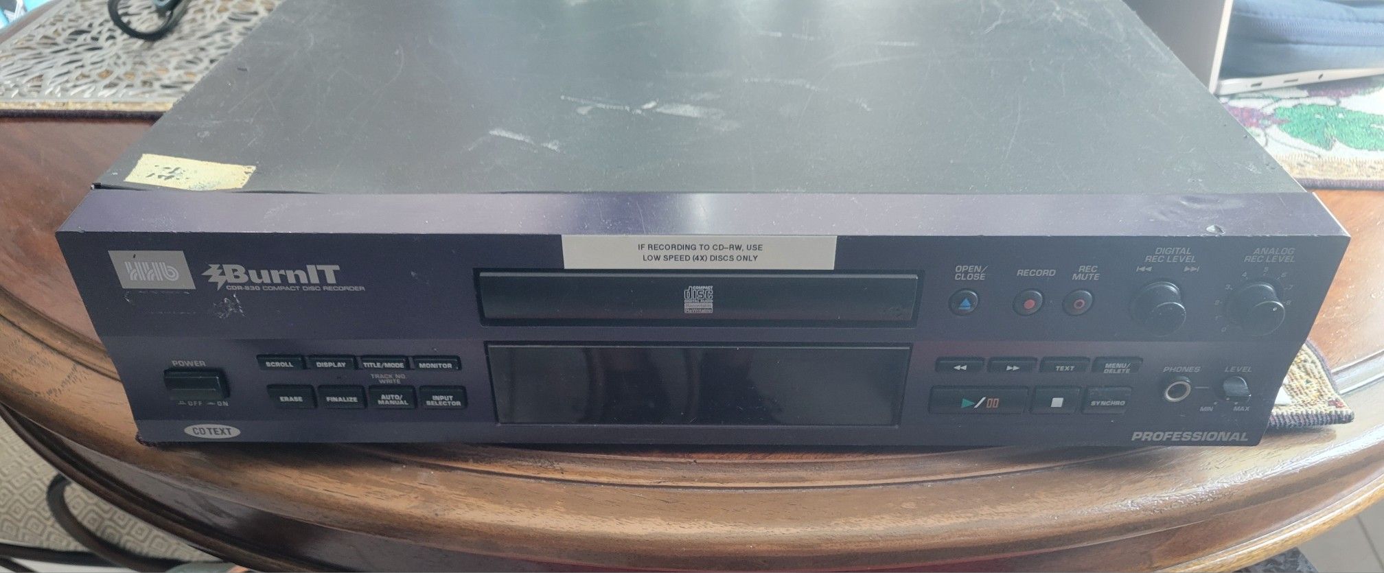 HHB BurNIT CDR-830 Compact Disc Recorder