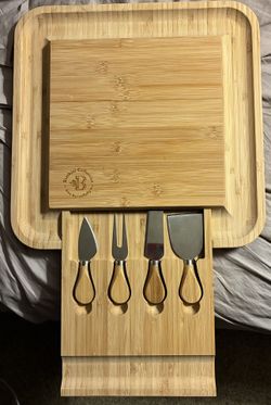 Bamboo Charcuterie Board With Cutlery 