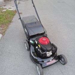Honda Twin Blade Self Propel Gas Lawn Mower $220 Firm