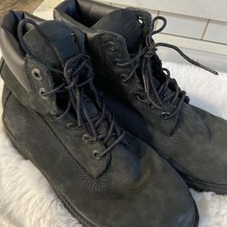 Black Timberlands size 5