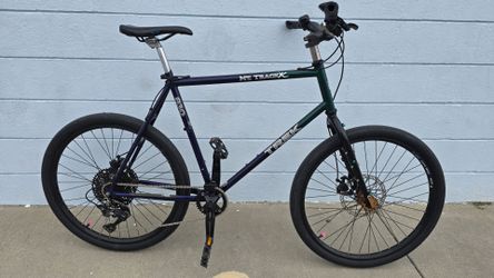 Trek, 26 inch, disc, Shimano 10spd, surly