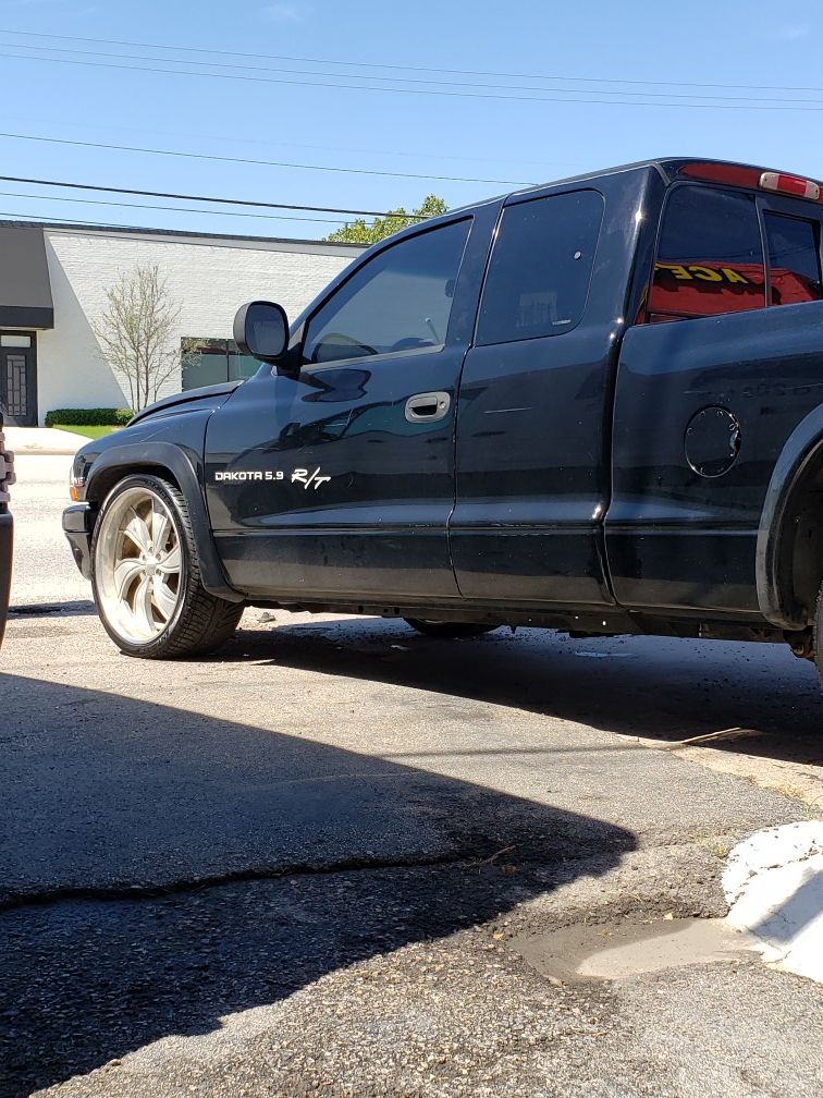Dodge Dakota rt front lowering springs