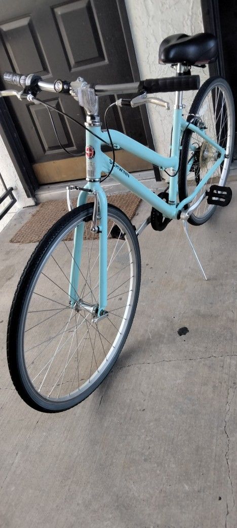 Schwinn Medium Aluminum Hybrid Bike In Perfect And Mint Condition