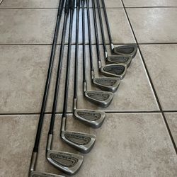 Daiwa Golf Hi-Trac TCS 3-10,SW Iron Set Graphite Right Handed 