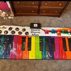 Giant Foot Piano Mat 