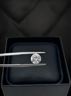 2 Carat Round Shape lab-Grown Certified Diamond