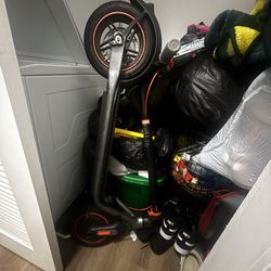 Segway Ninebot F2 Scooter 