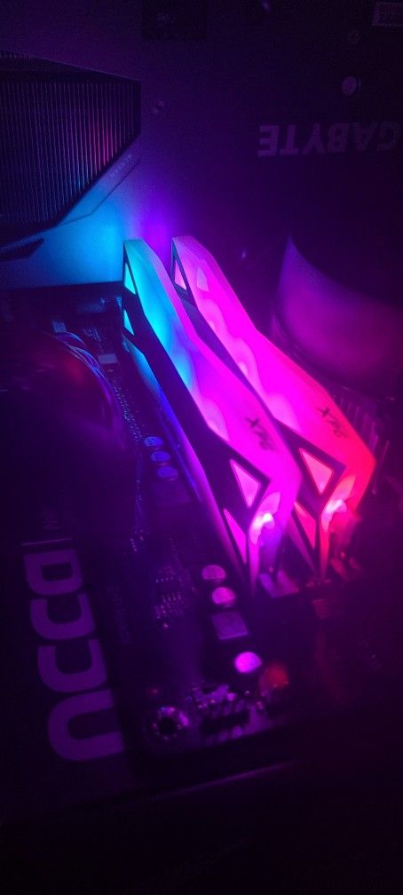 DDR4 3600 16GB XPG Spectrix D60G RAM