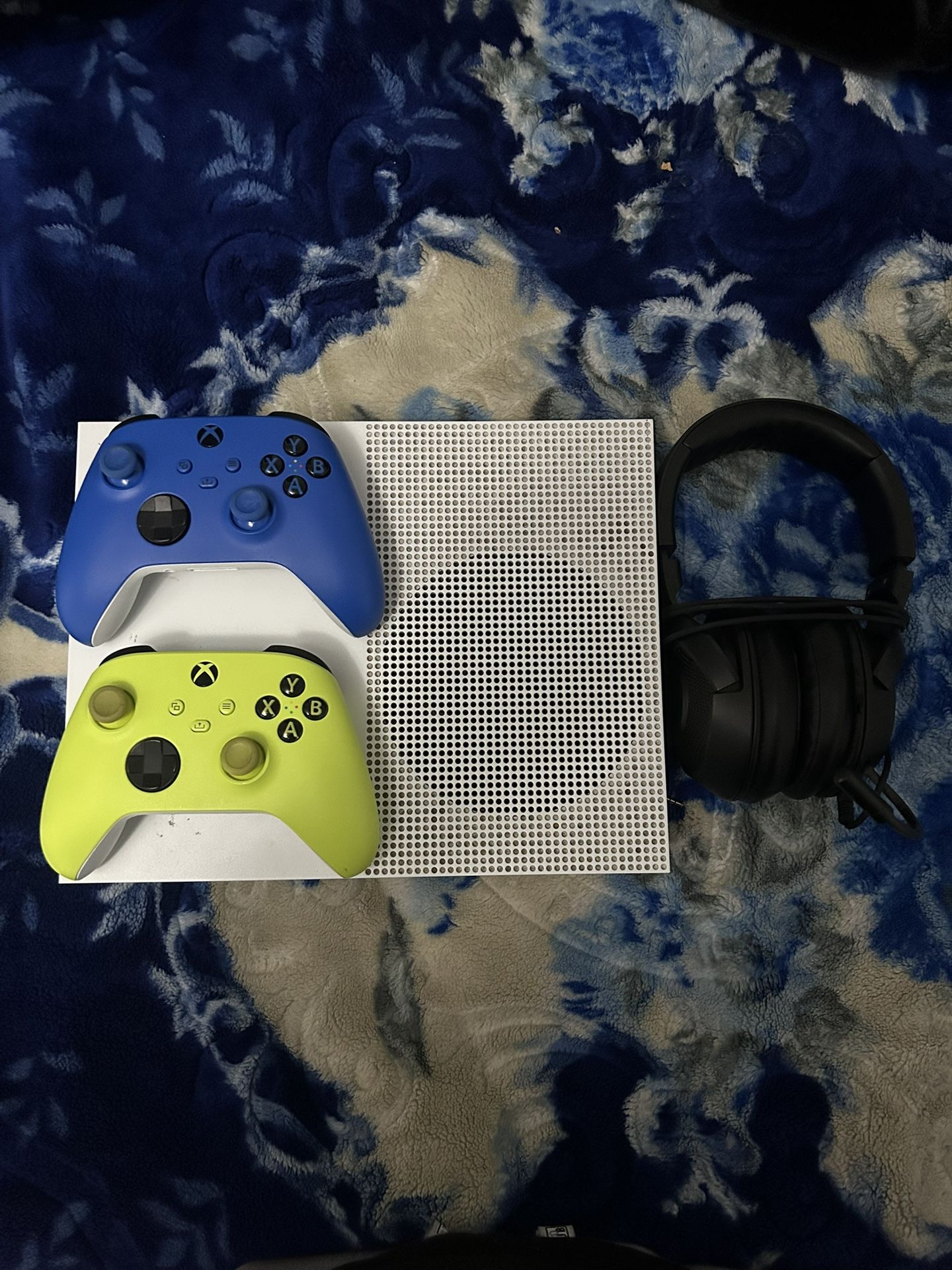 Xbox one S Bundle