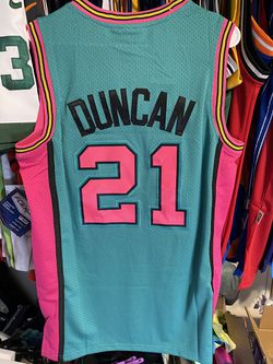 Size Medium San Antonio Spurs Fiesta Colors Tim Duncan Jersey for Sale in  San Antonio, TX - OfferUp