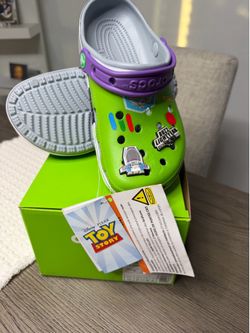 Buzz lightening crocs