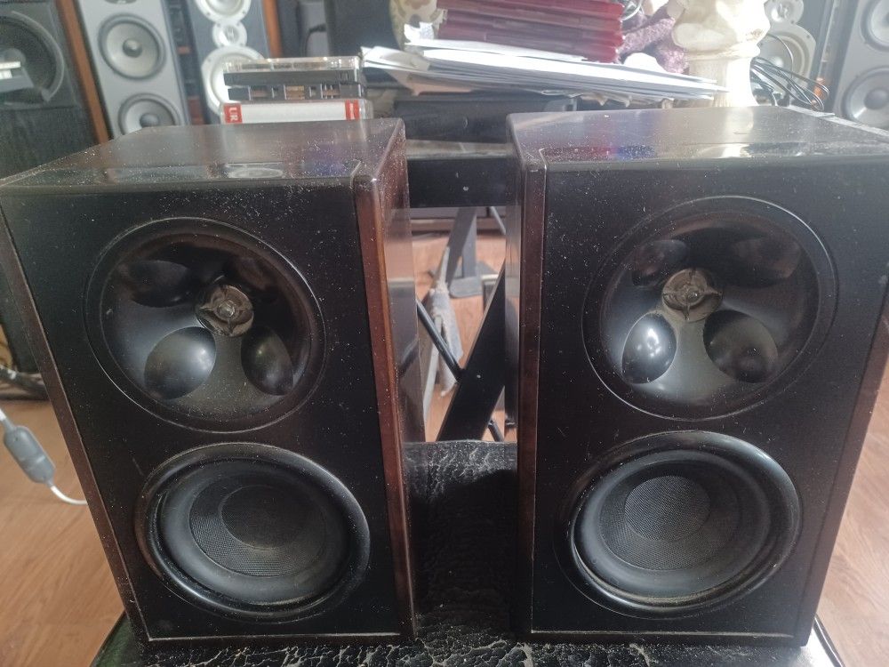 KLIPSCH WB14 WIRED BOOKSHELF SPEAKERS $350 FINAL PRICE SAME DAY SHIPPING
