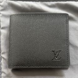 Louis Vuitton Wallet (READ DESCRIPTION)