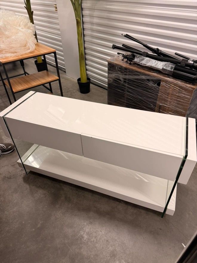 TV Stand/Console Table