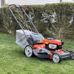 Husqvarna 22” 3n1 Variable Speed SELF PROPELLED Lawn Mower with Bag & MORE 