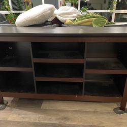 Dresser/TV Stand/Shelf
