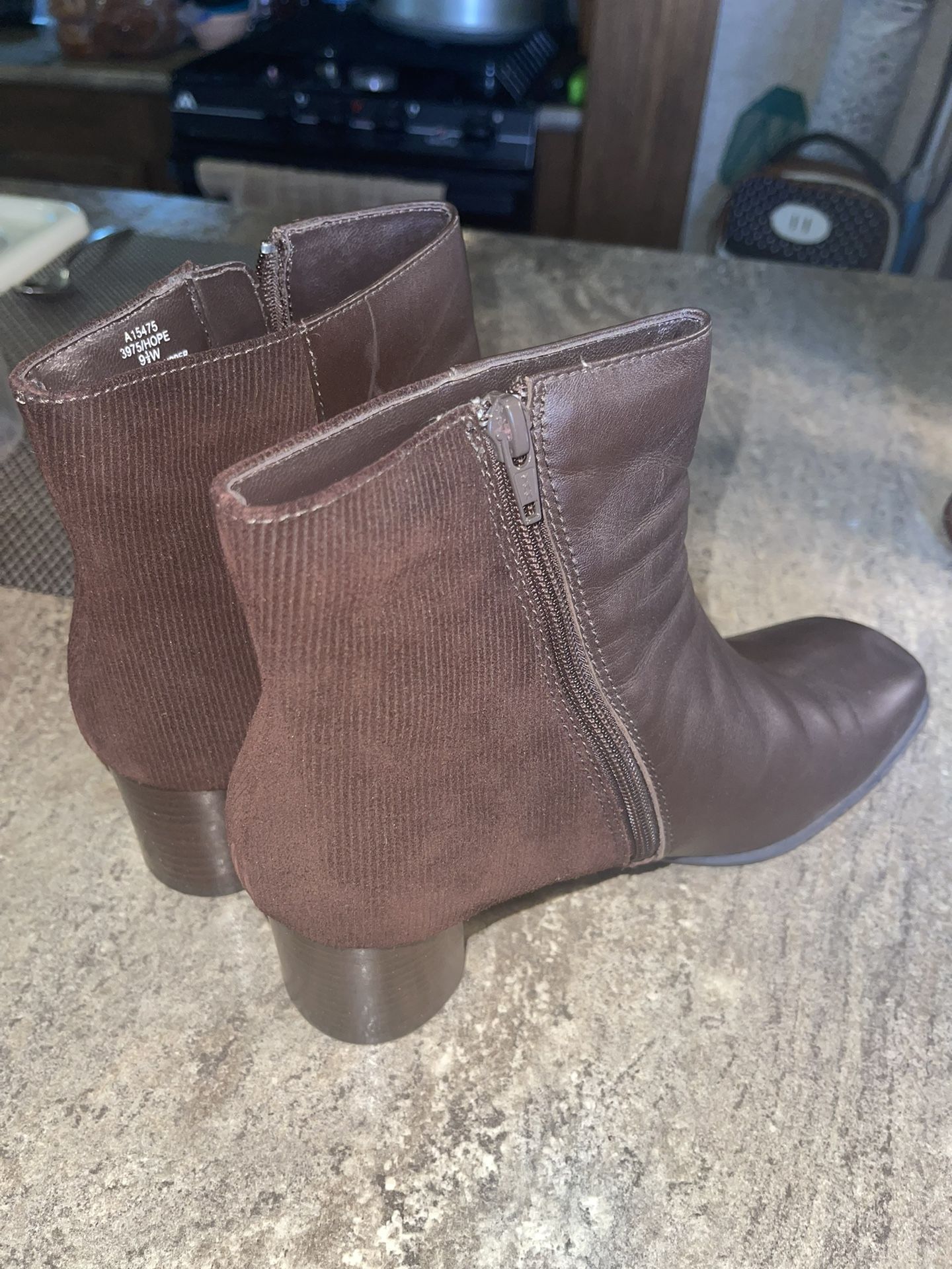 Brown Leather/suede Boots 