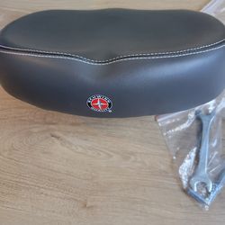 Schwinn bike seat BRAND NEW