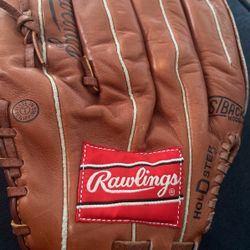 Rawlings Baseball Glove