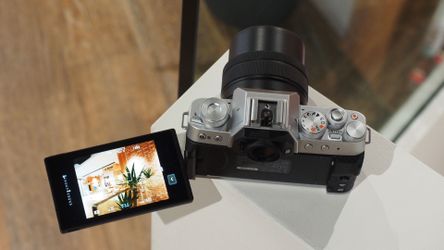 Fujifilm X-200 Camera