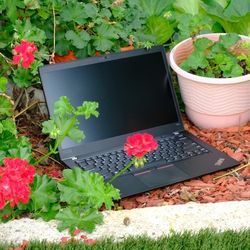 Lenovo ThinkPad T480s 14" Laptop i5 8th Gen 256gb NVME 16GB RAM