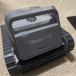 Selling a robot vacuum cleaner for the pool