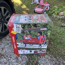 Radio Flyer Stroller Wagon