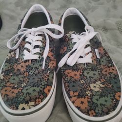 VANS women's 8.5 brand new floral