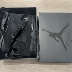 Jordan’s Retro 4s Black Cat Size 9